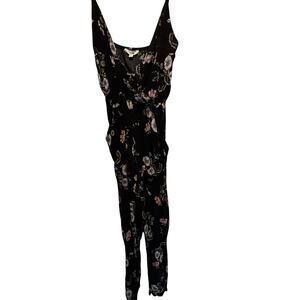 Love tree black floral jumper size S
